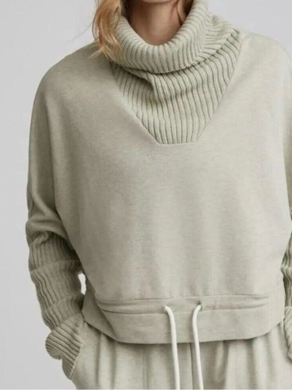 NWOT Varley Cozy Sage Turtleneck Sweater